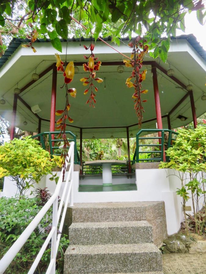 All Care Bed And Breakfast Tagaytay City Ngoại thất bức ảnh